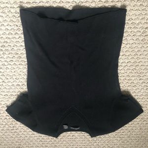 sorry it’s upside down, black sweater short sleeve